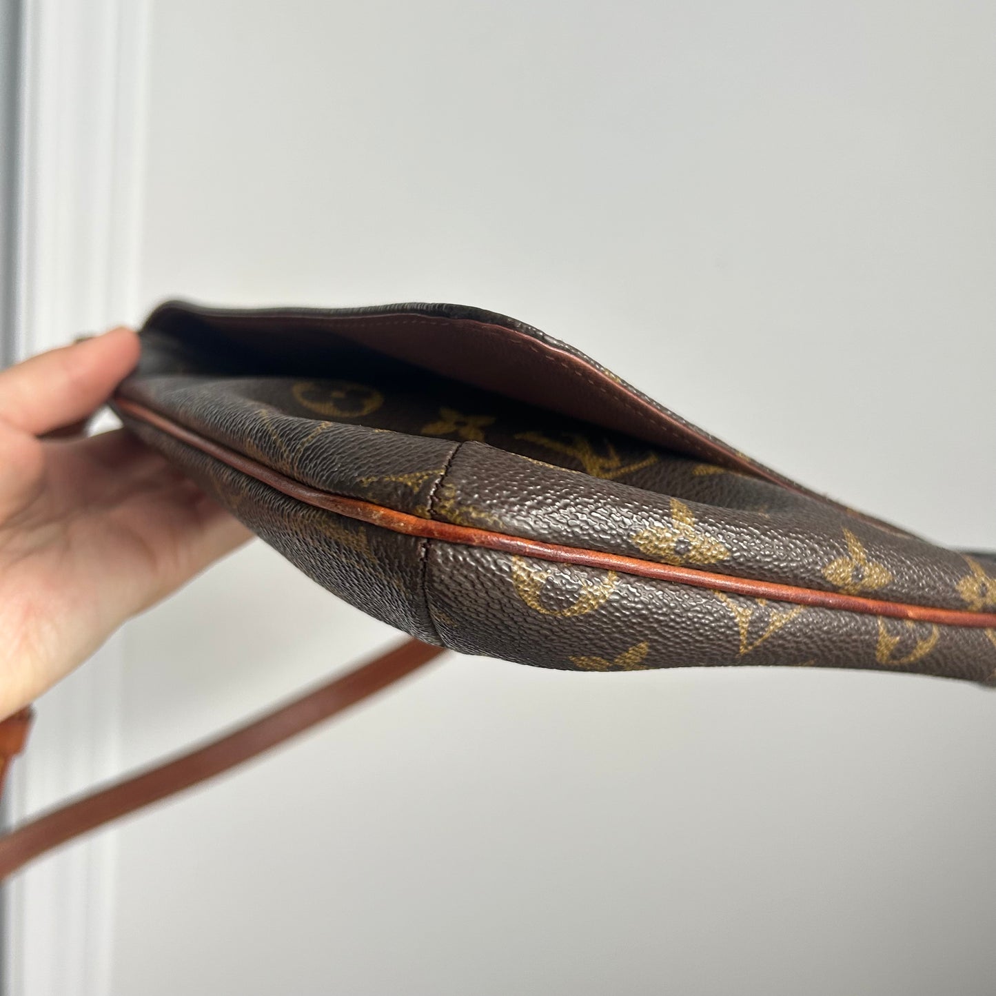 (1999) Louis Vuitton Musette Salsa