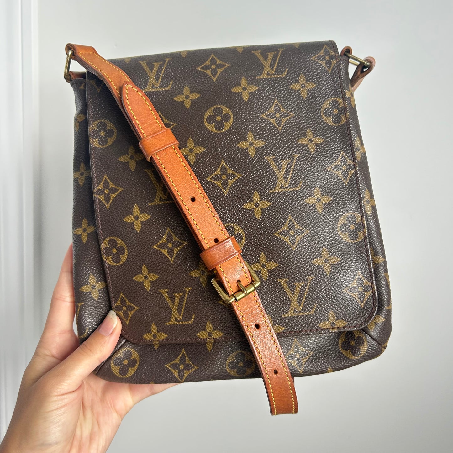 (1999) Louis Vuitton Musette Salsa