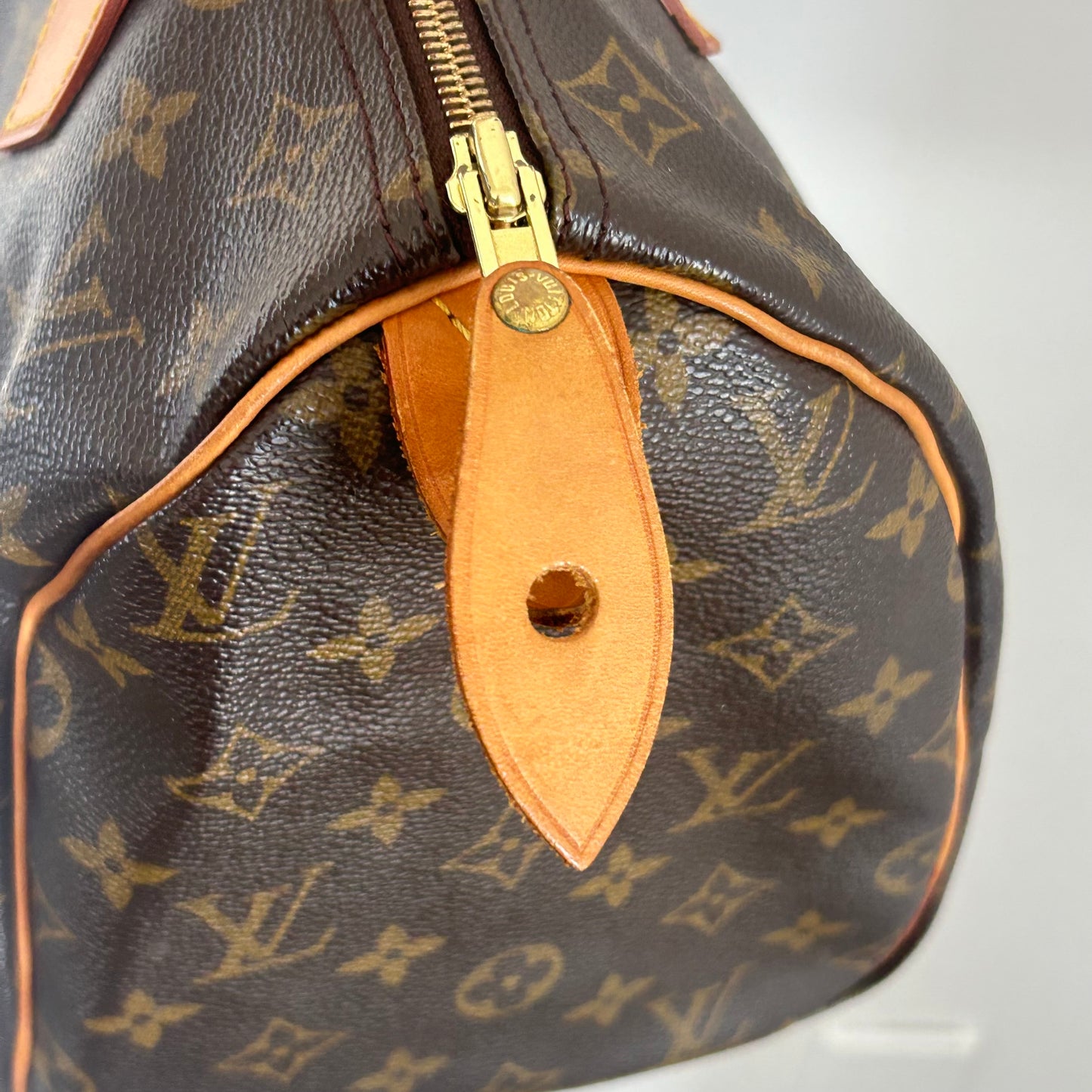 (2002) Louis Vuitton Speedy 30