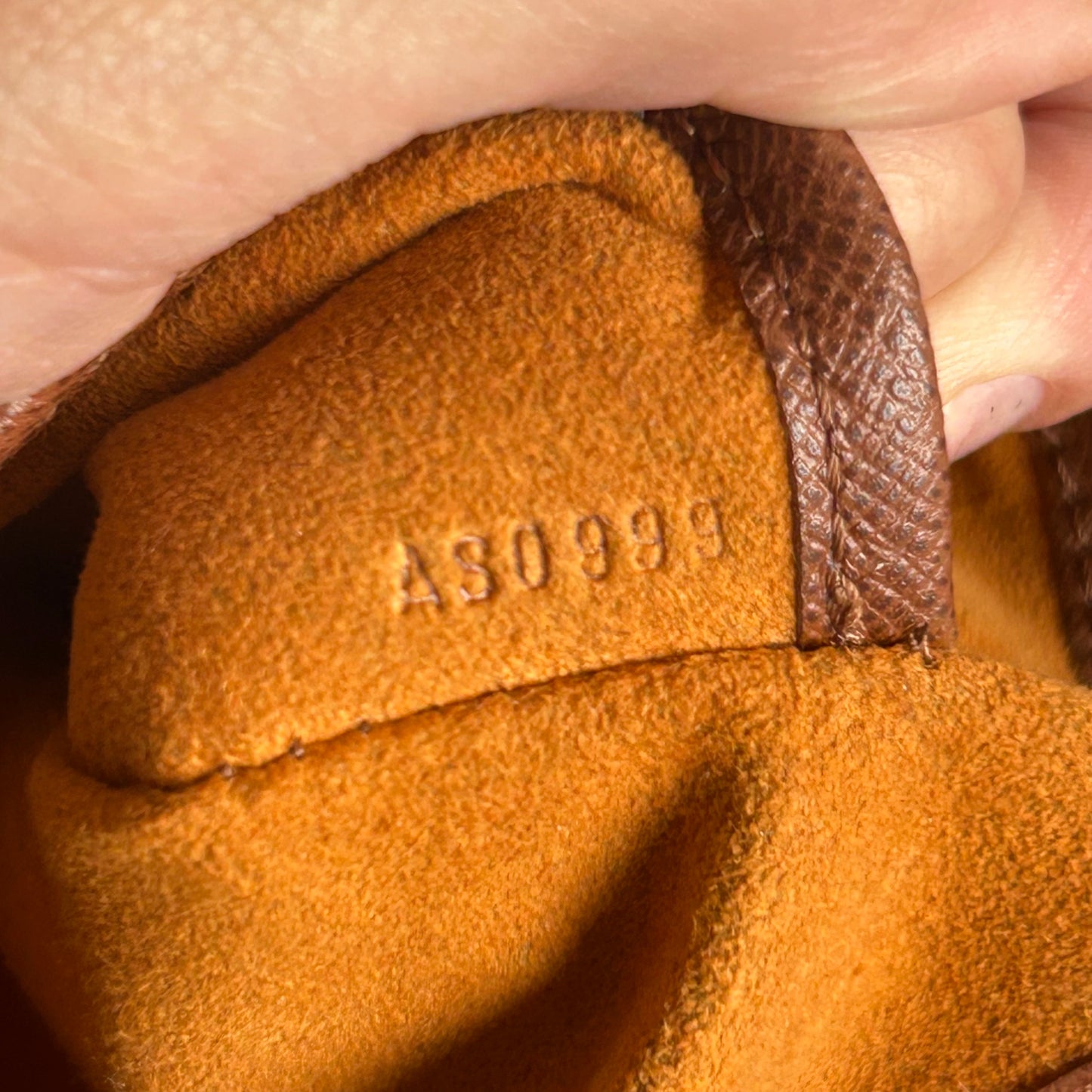 (1999) Louis Vuitton Musette Salsa