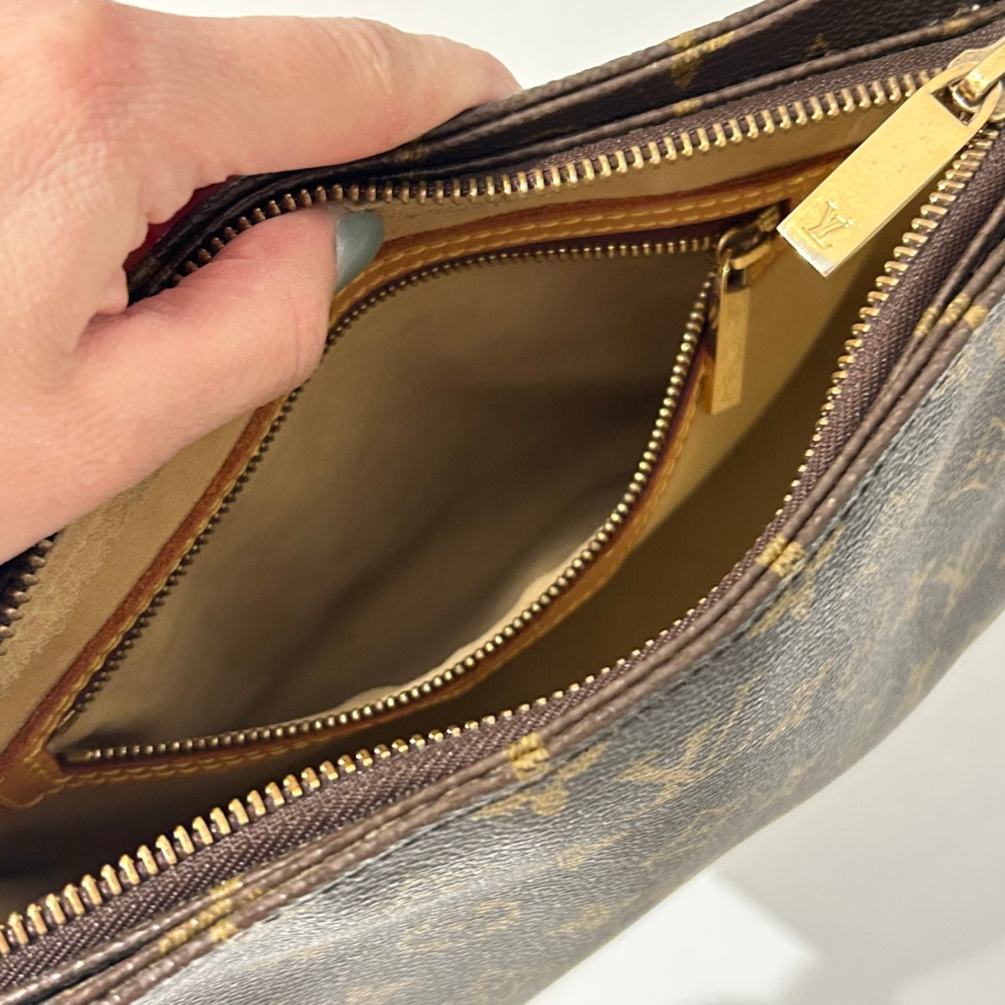 (2001) Louis Vuitton Looping MM