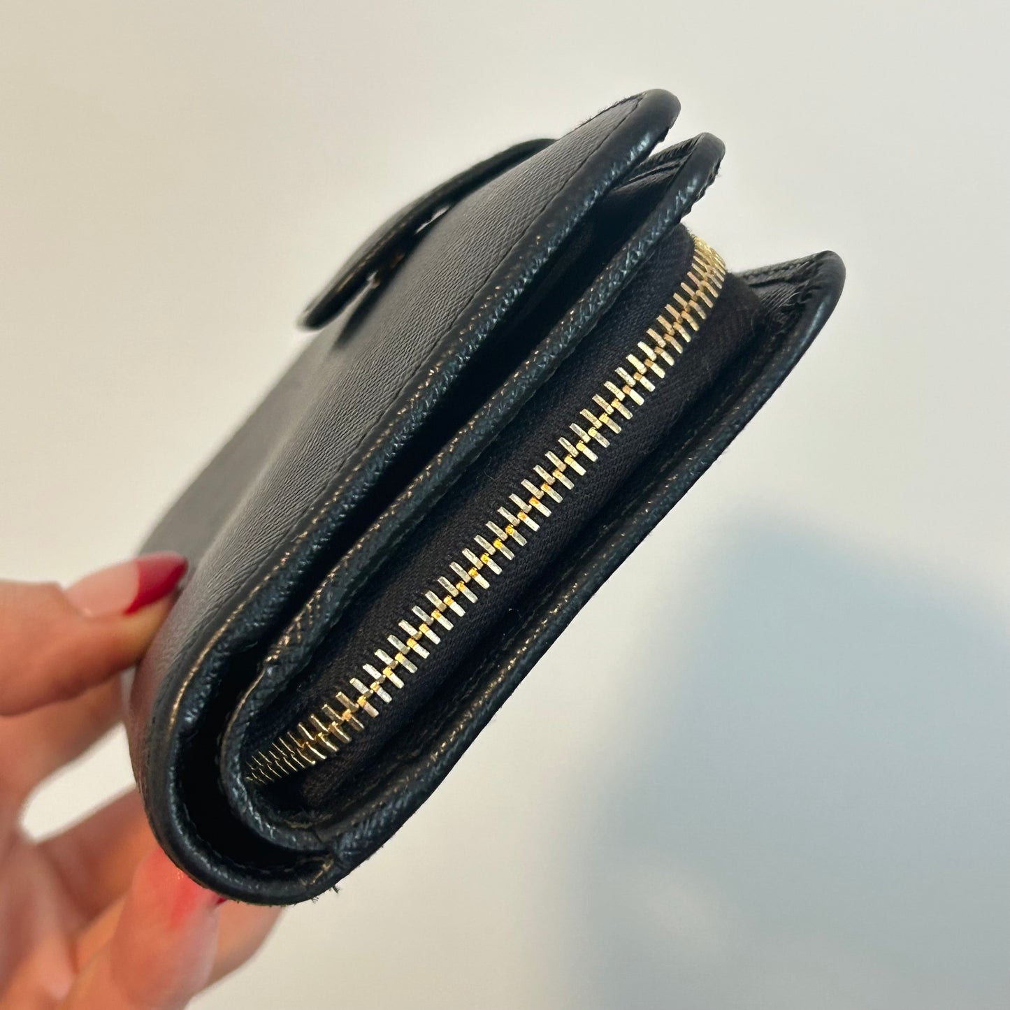 (2015) PRADA portefeuille compact en cuir saffiano