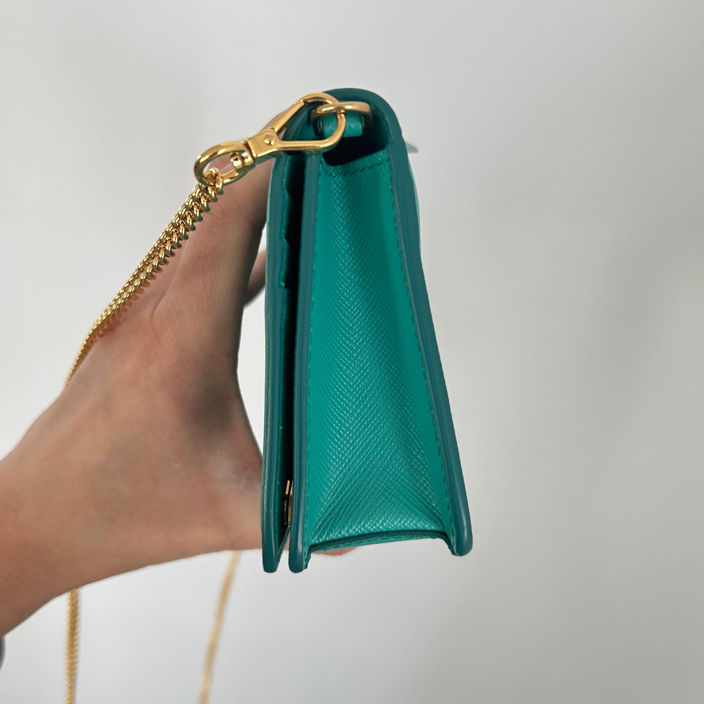(2018) PRADA saffiano mini clutch bag