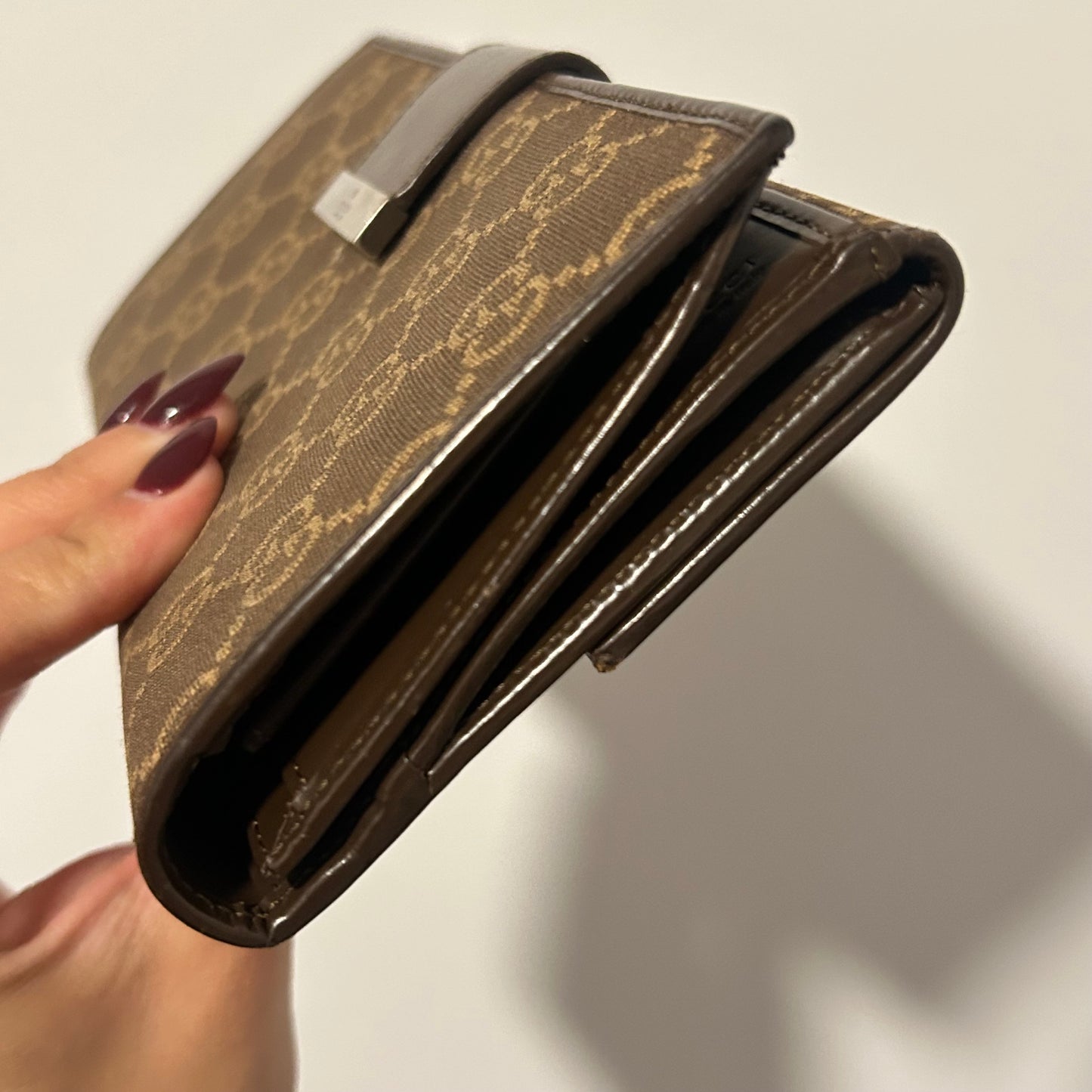 (2005) GUCCI Portefeuille GG supreme brun