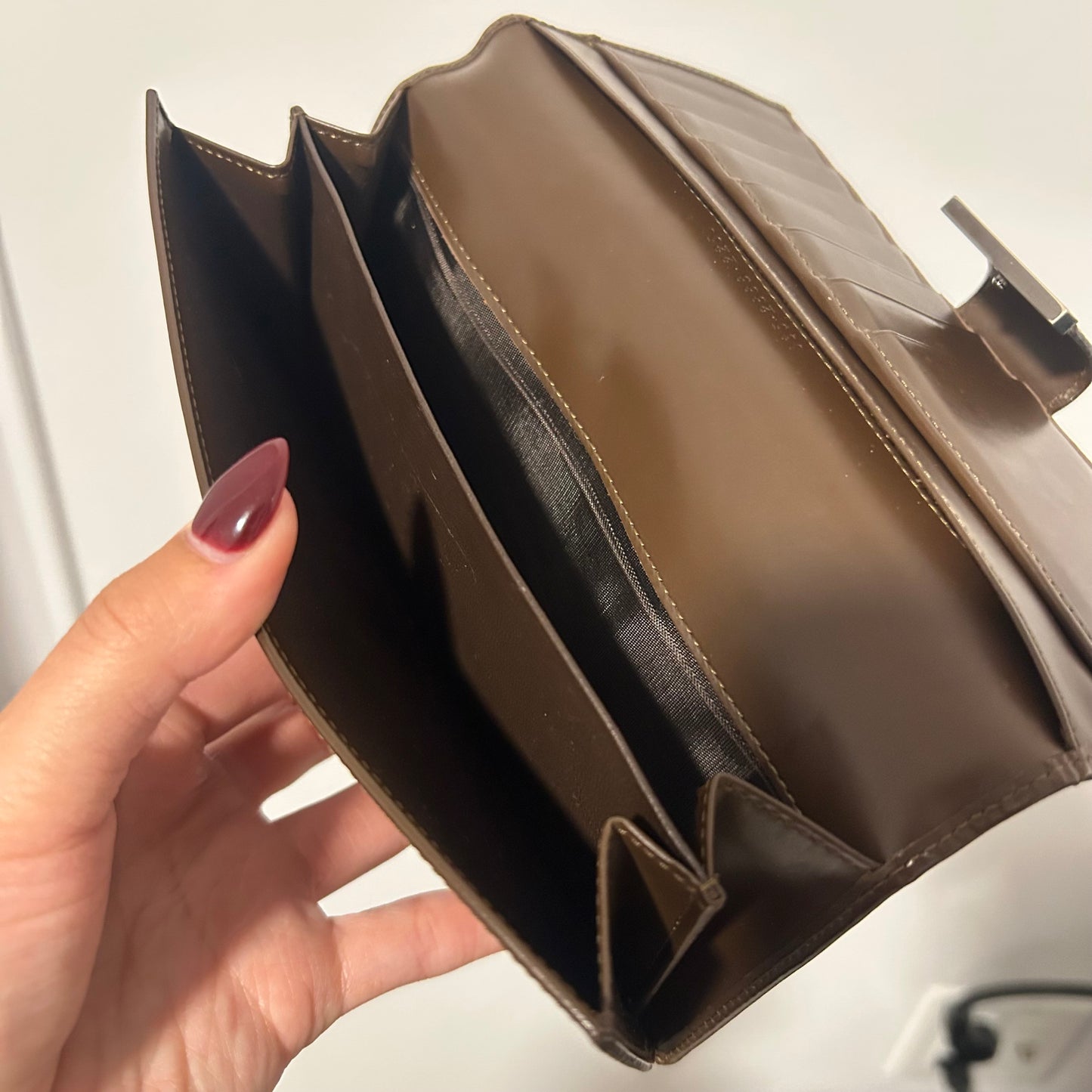 (2005) GUCCI Portefeuille GG supreme brun