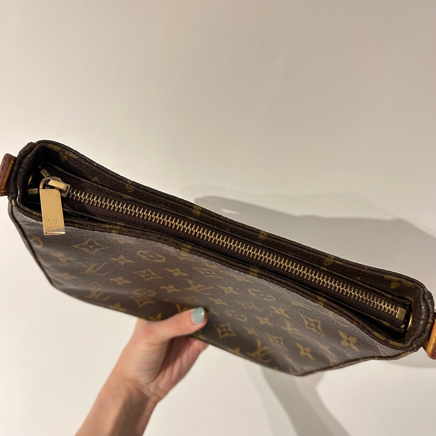 (2001) Louis Vuitton Looping MM