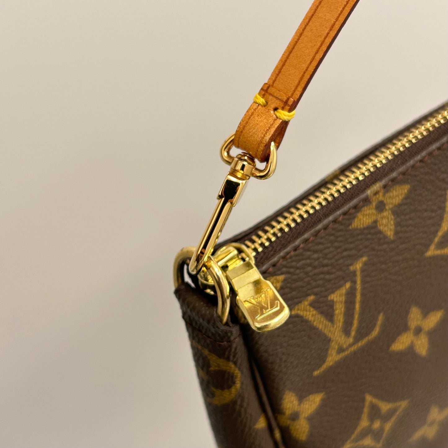 (2000) Louis Vuitton Pochette Accessoires