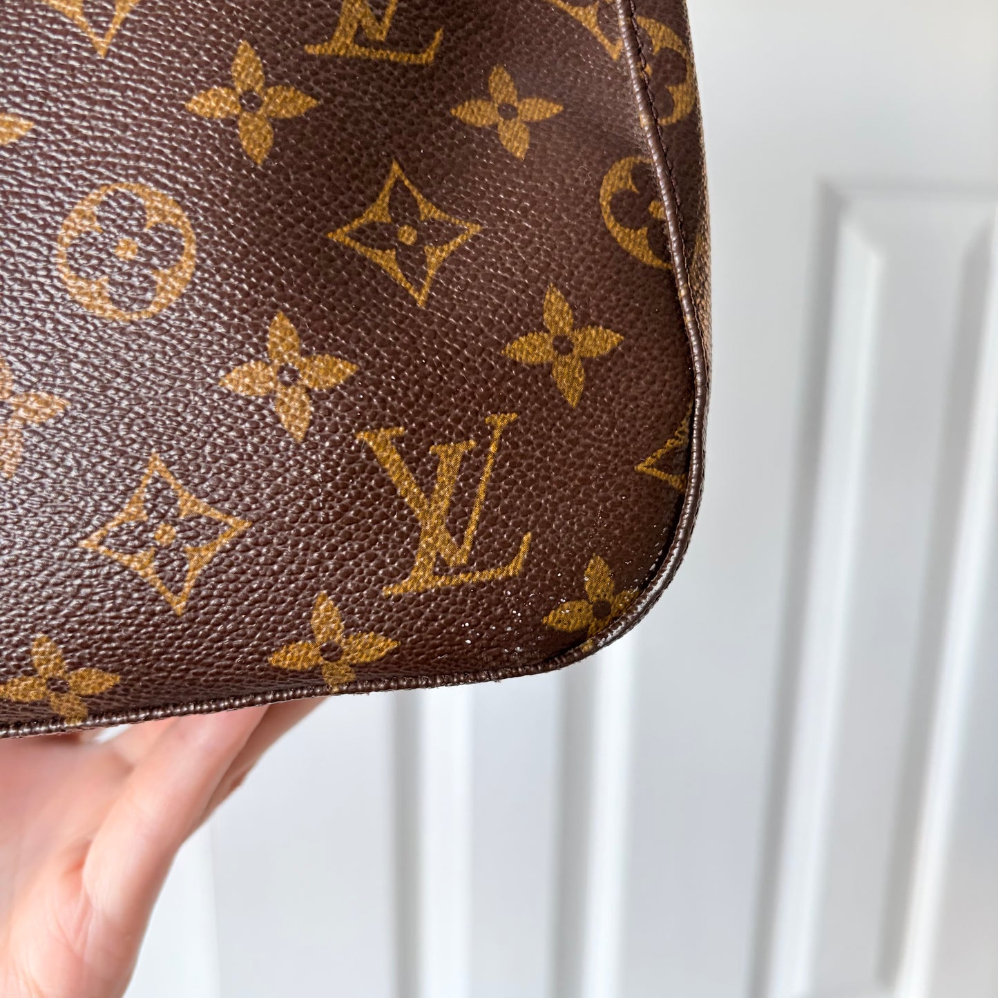 (2002) Louis Vuitton Looping MM