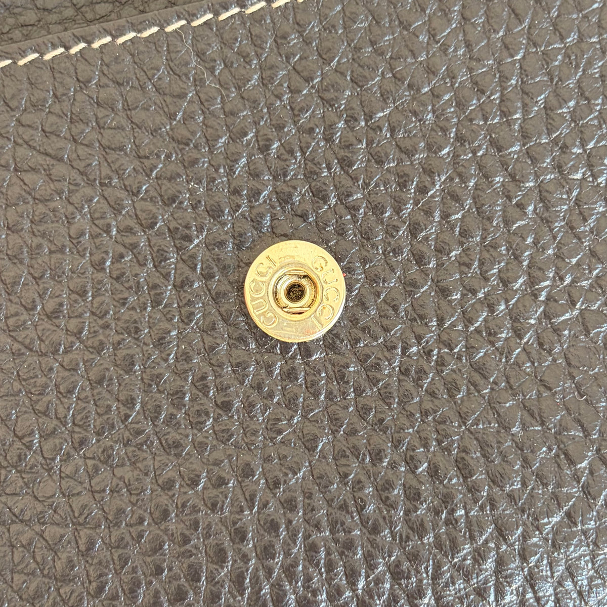GUCCI portefeuille GG supreme