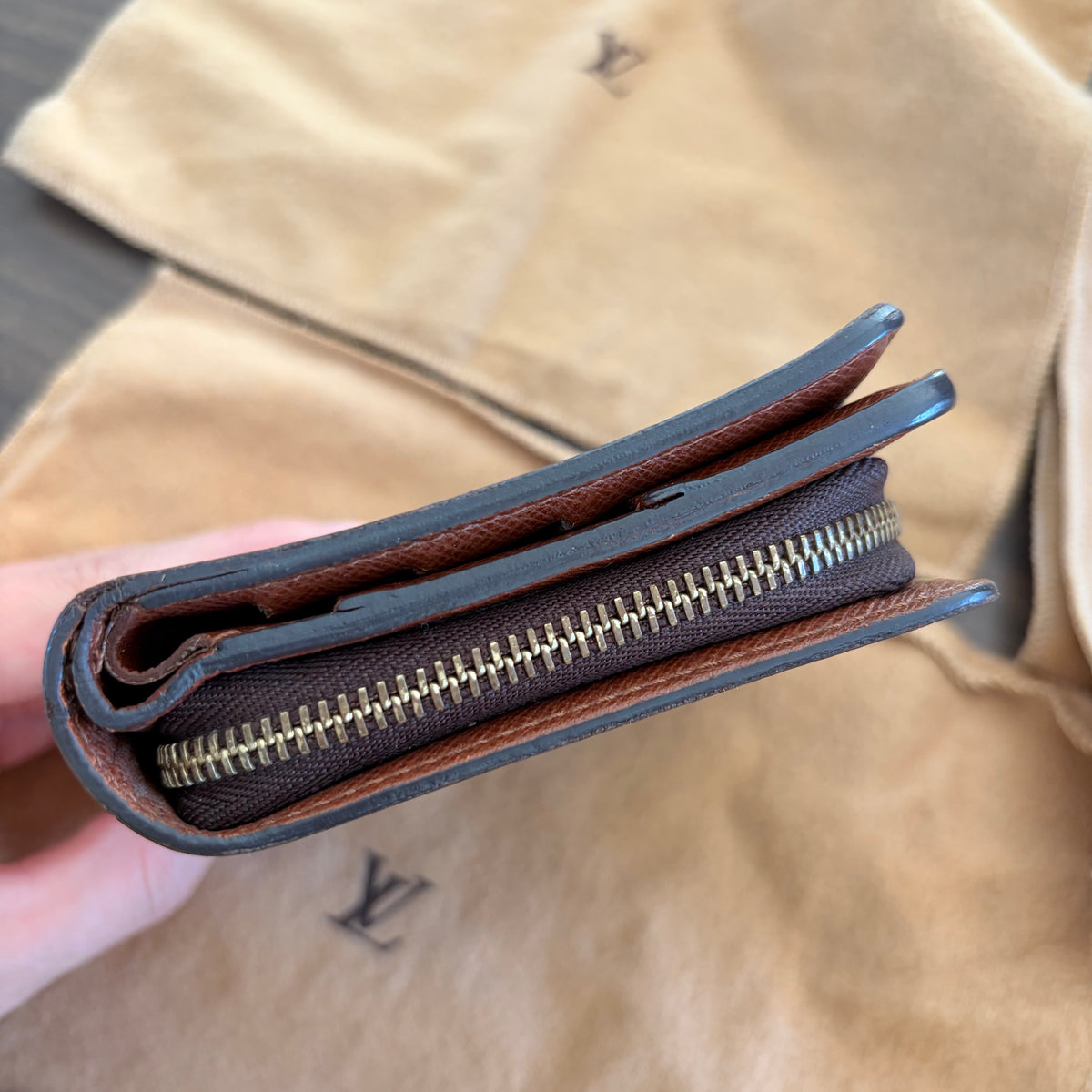 (2002) Louis Vuitton Portefeuille Compact