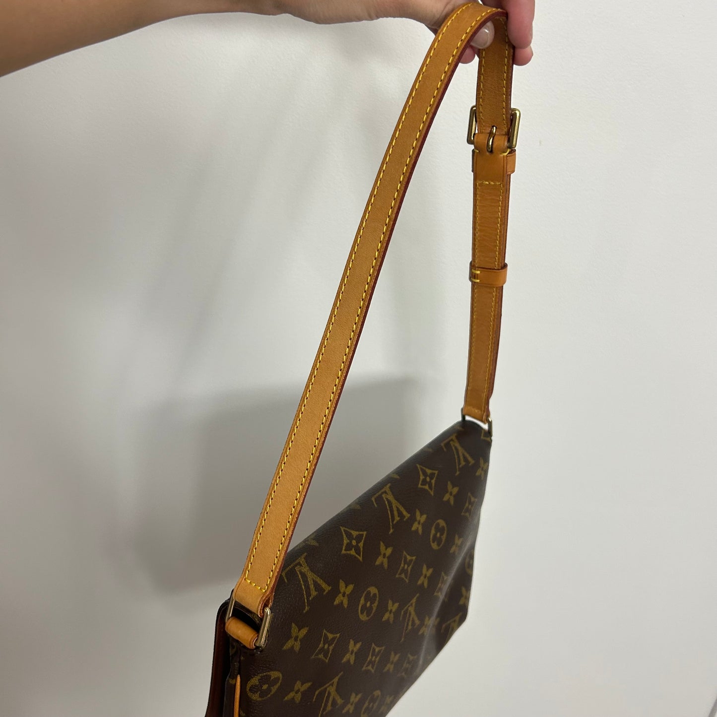 (2001) Louis Vuitton Musette Tango