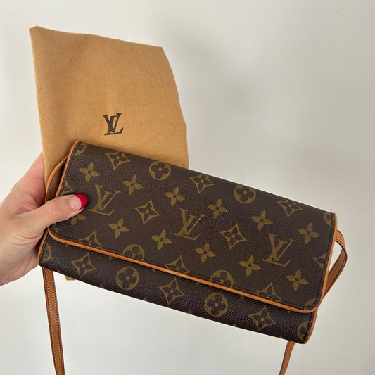 (2001) Louis Vuitton Pochette Twin GM