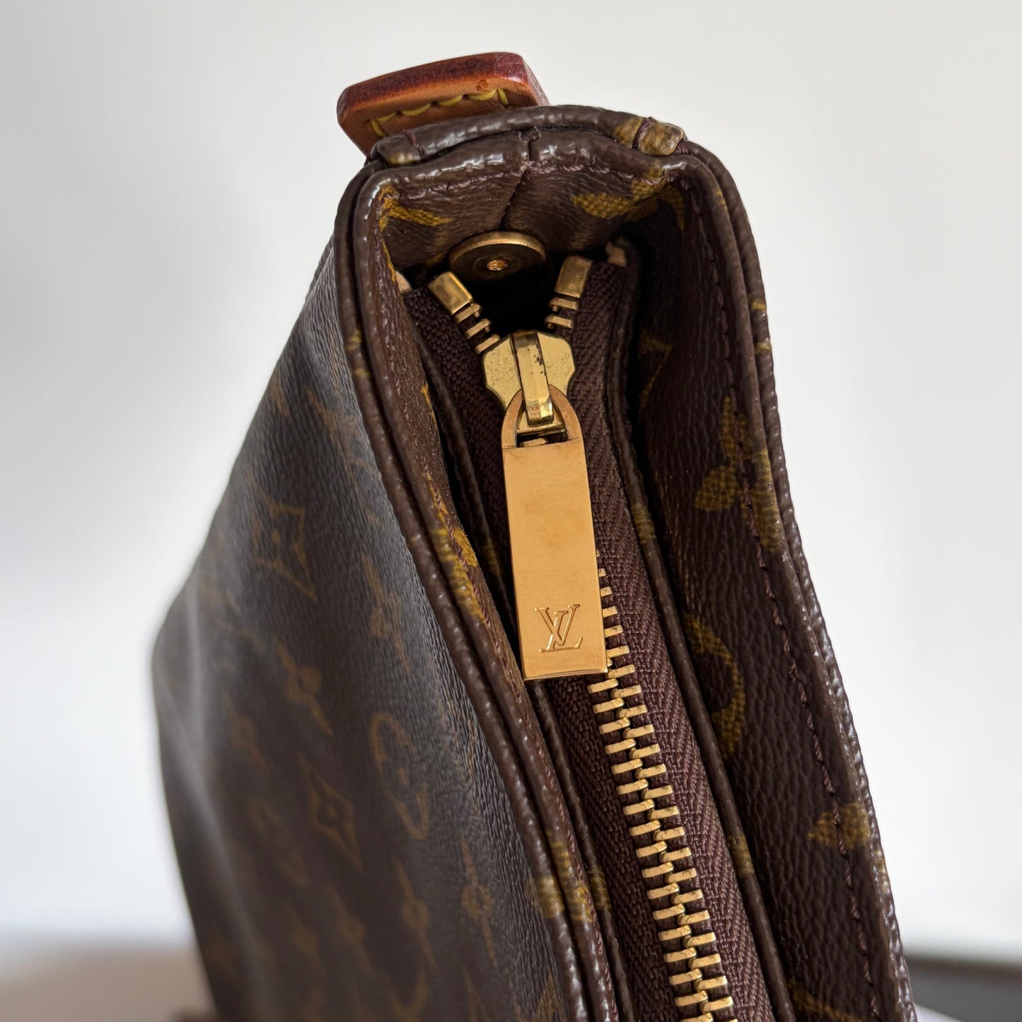 (2002) Louis Vuitton Looping GM
