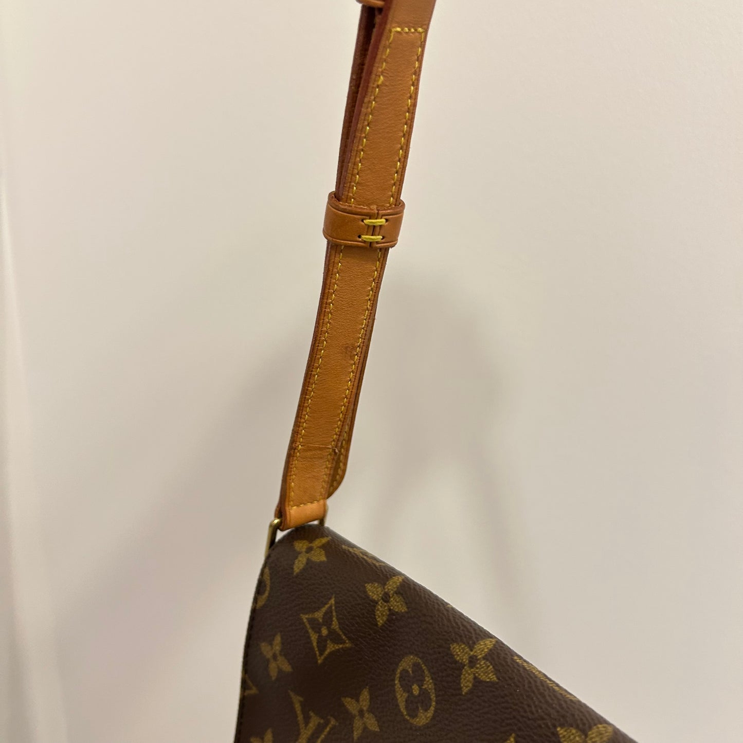 (2001) Louis Vuitton Musette Tango
