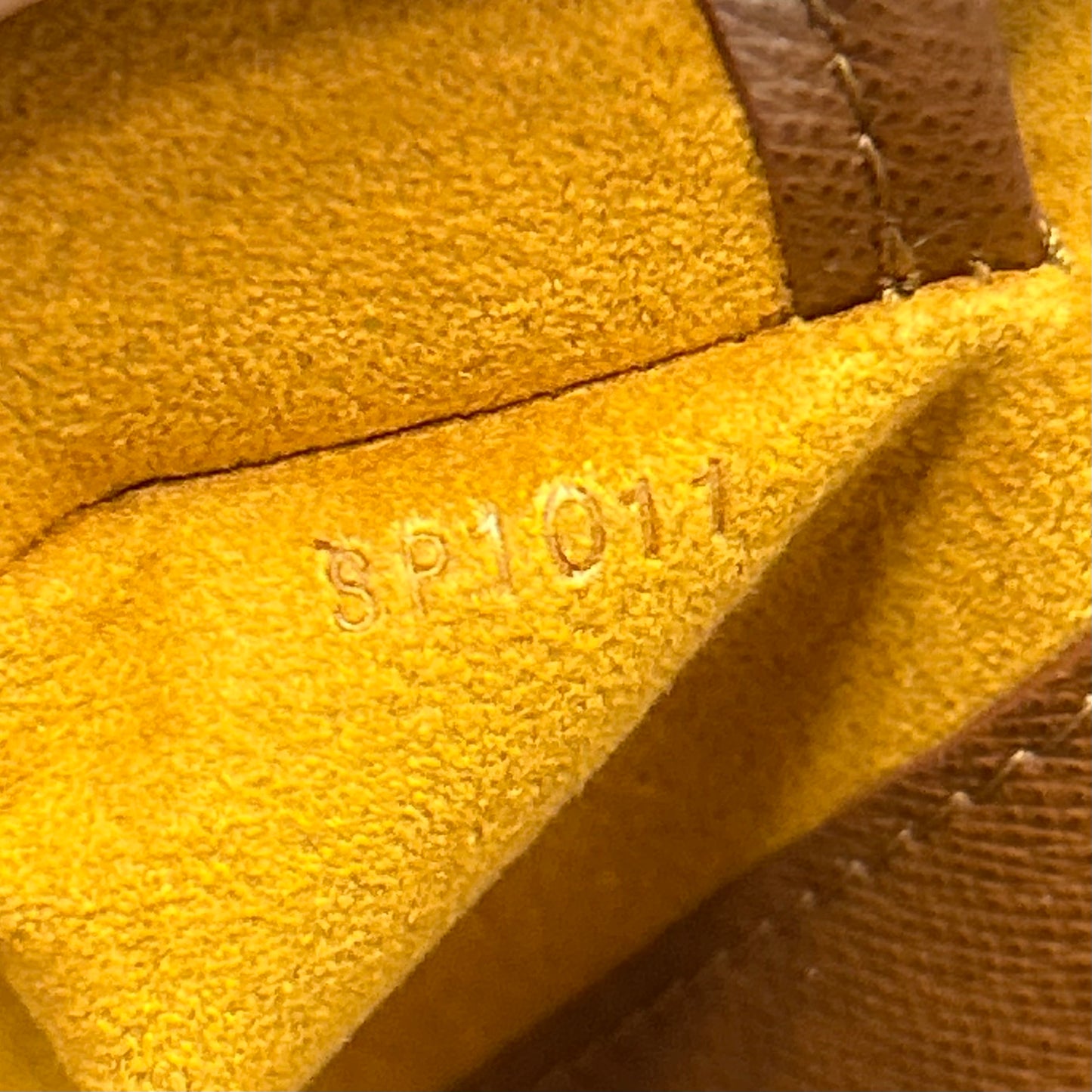 (2001) Louis Vuitton Musette Tango