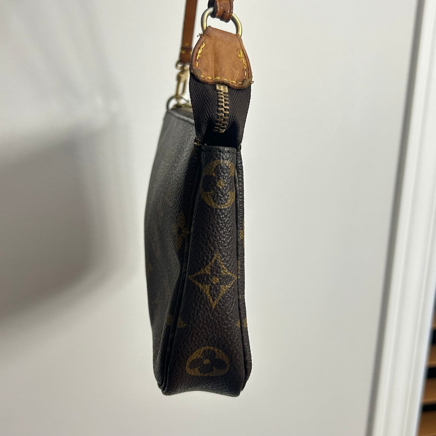 (1999) Louis Vuitton Pochette Accessoires