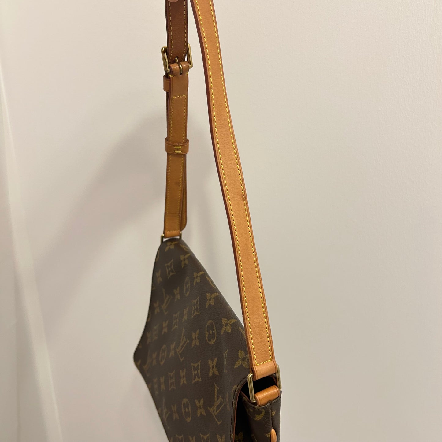 (2001) Louis Vuitton Musette Tango