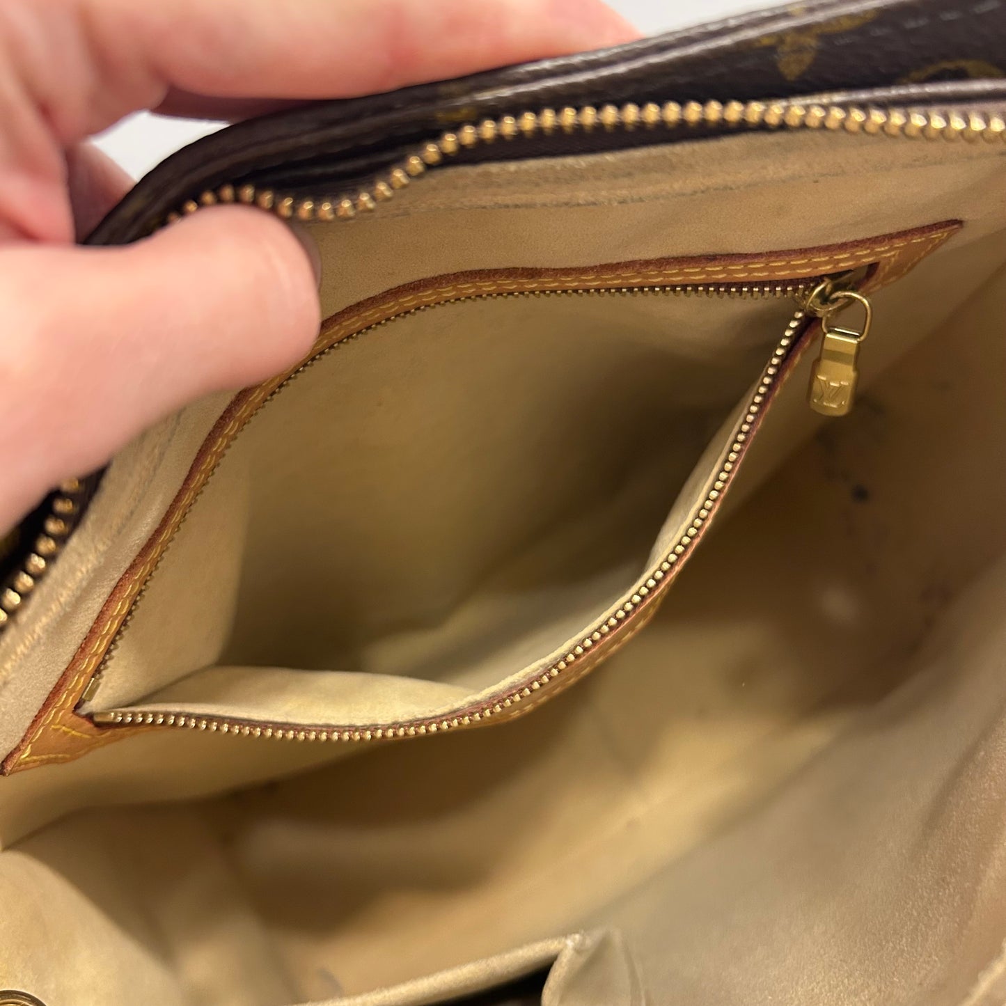 (2001) Louis Vuitton Looping GM