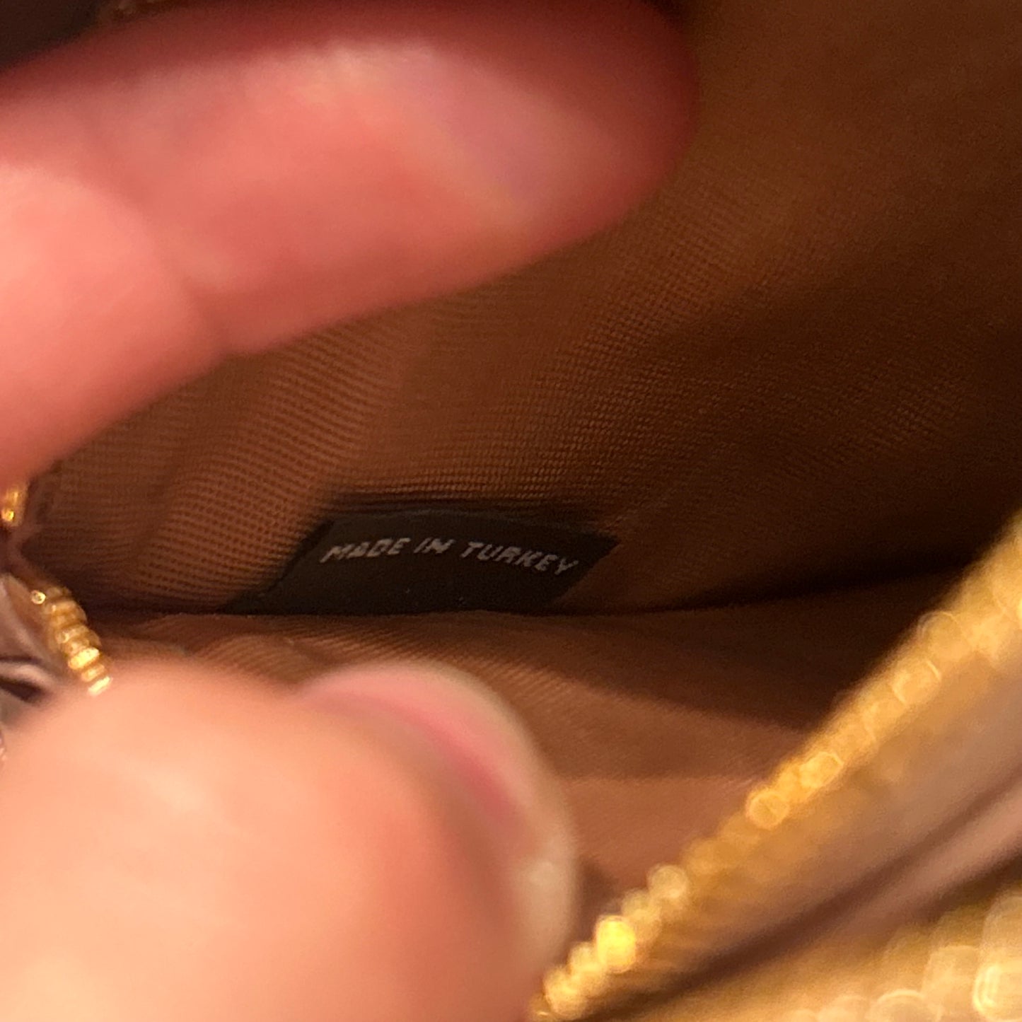 PRADA portefeuille compacte beige en cuir saffiano