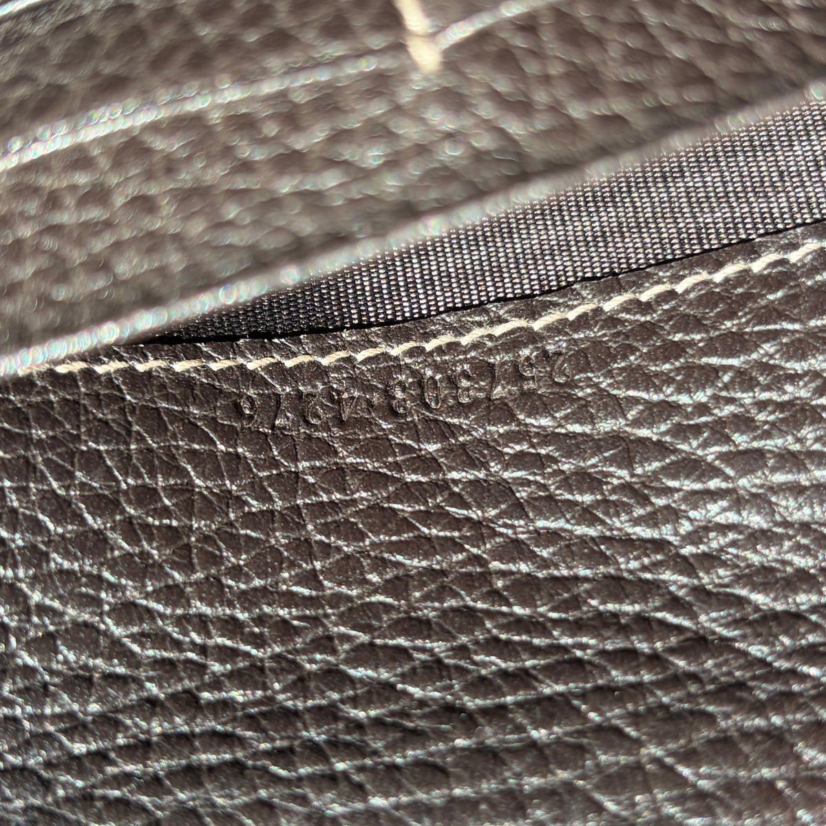 GUCCI portefeuille GG supreme