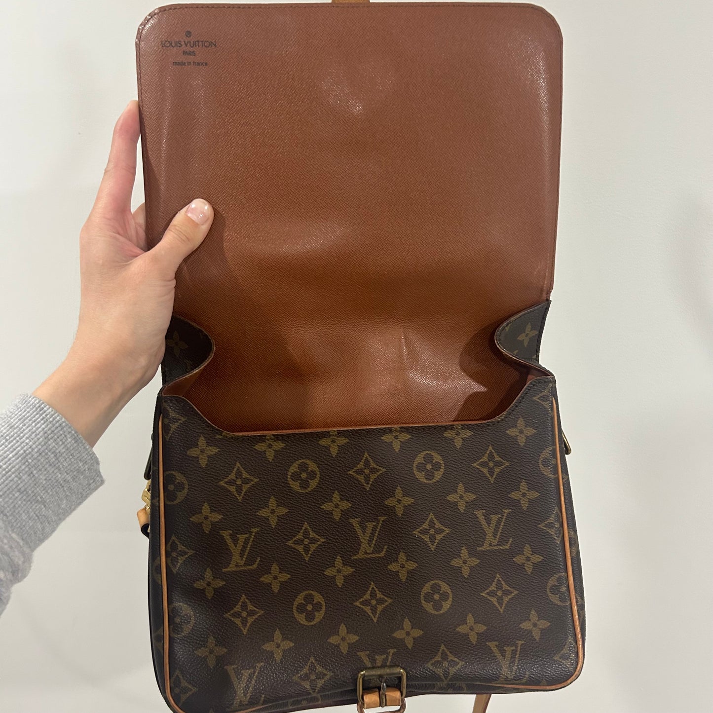 (1989) Louis Vuitton Cartouchière GM