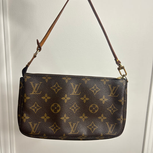 (1999) Louis Vuitton Pochette Accessoires