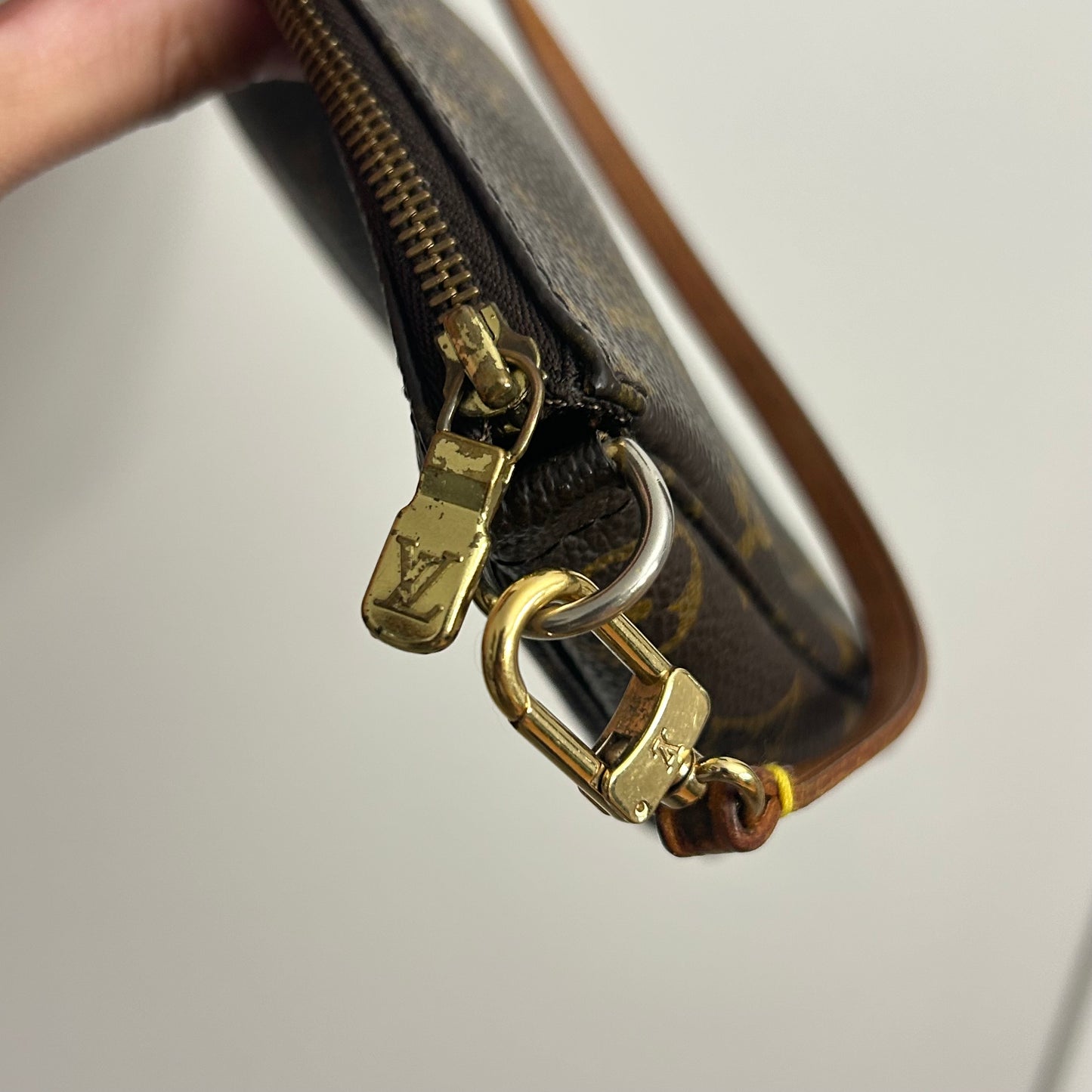 (1999) Louis Vuitton Pochette Accessoires