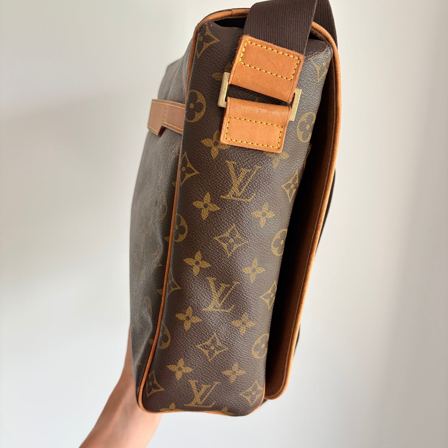 (2003) Louis Vuitton messenger bag
