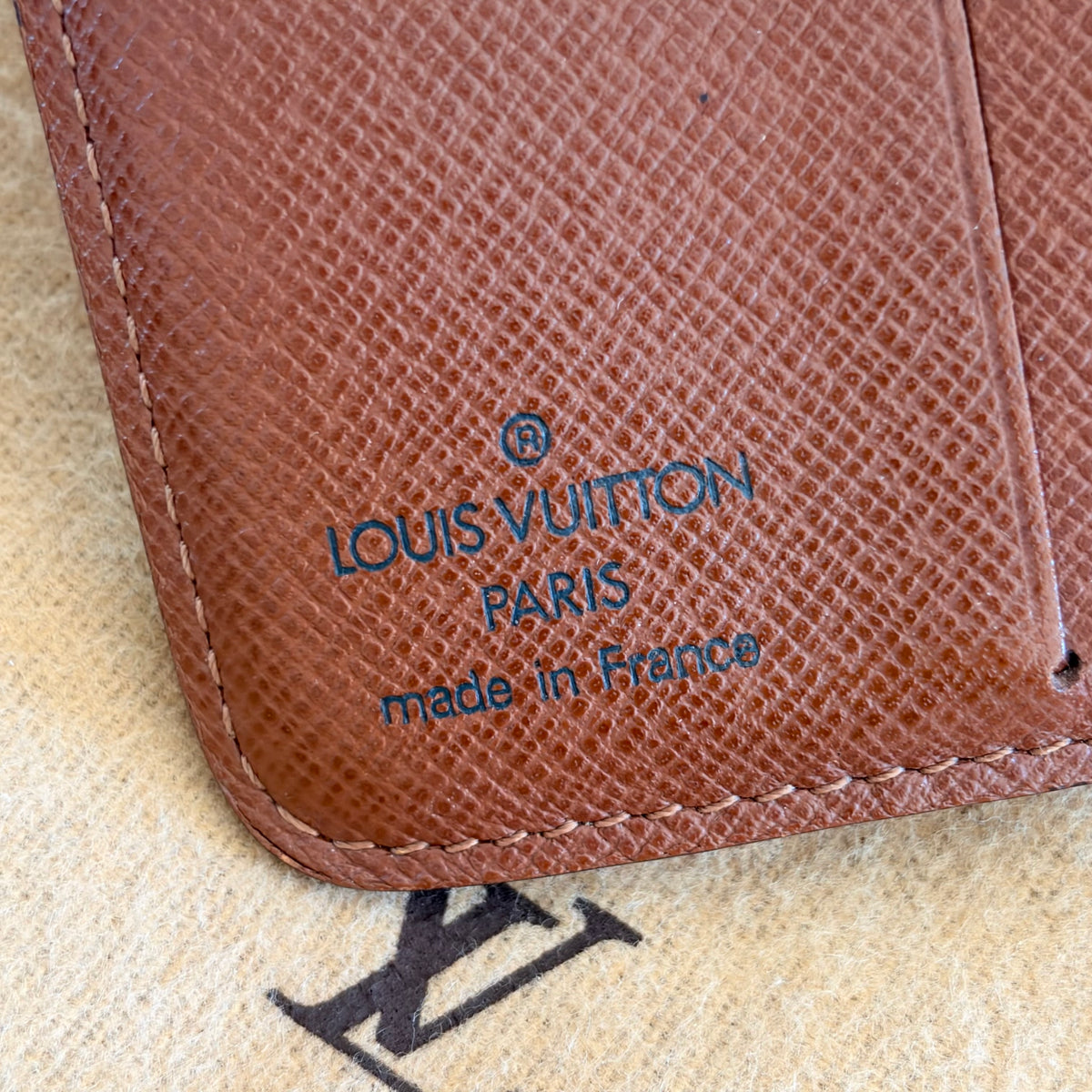 (2002) Louis Vuitton Portefeuille Compact