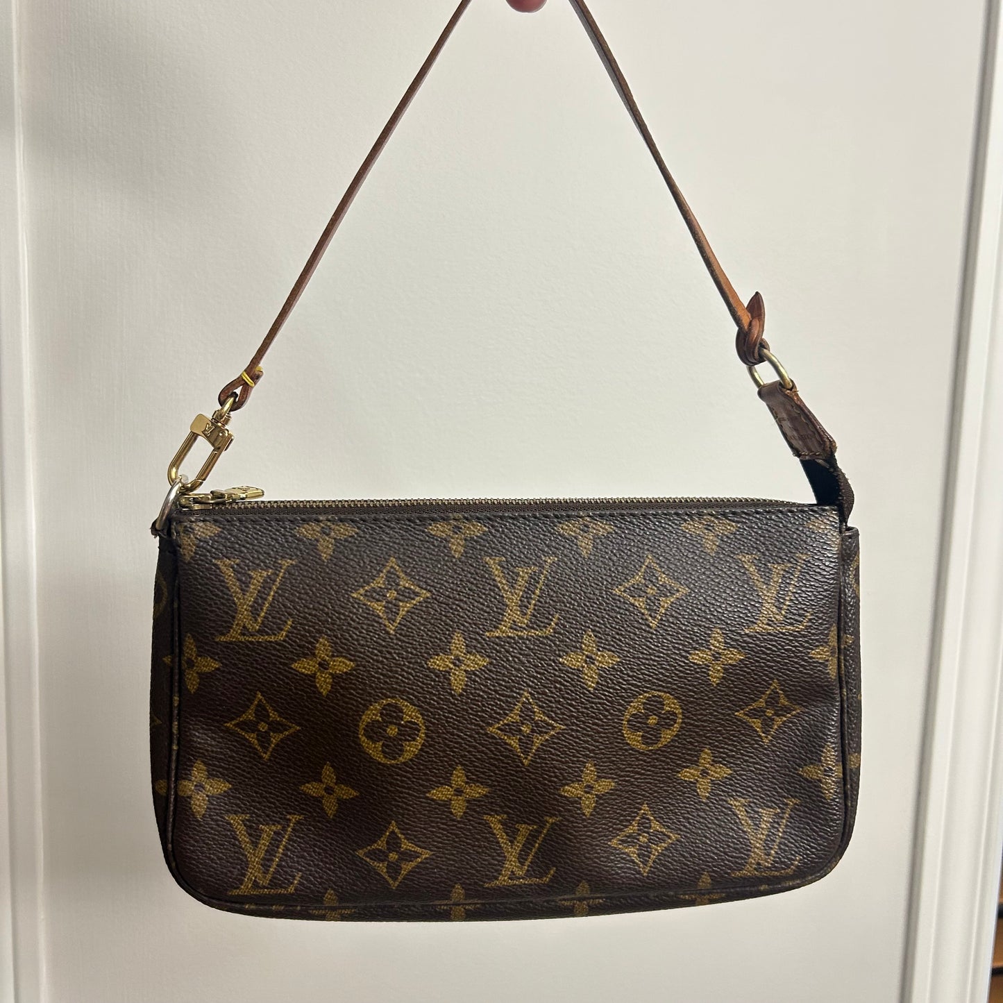 (1999) Louis Vuitton Pochette Accessoires