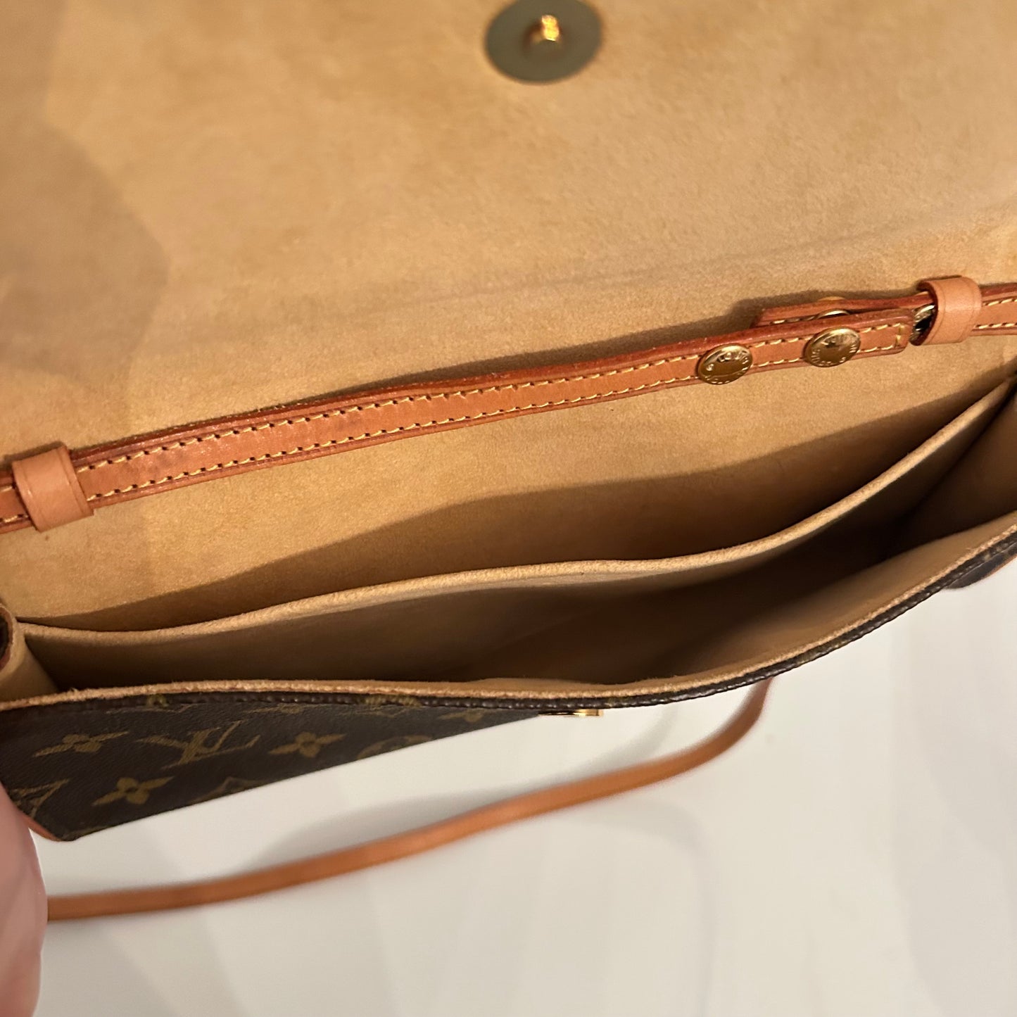 (1999) RÉSERVÉ Louis Vuitton Pochette Twin GM