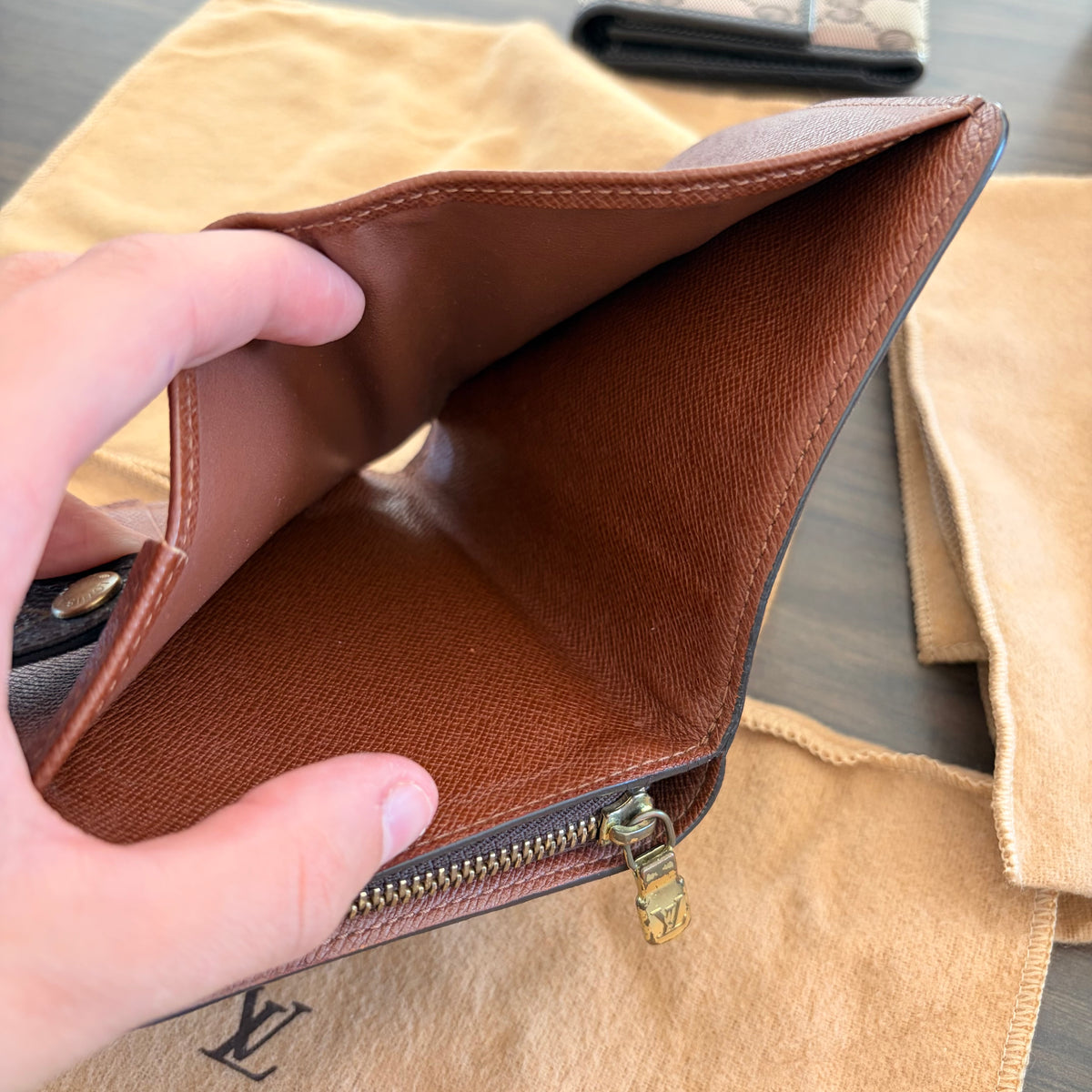 (2002) Louis Vuitton Portefeuille Compact