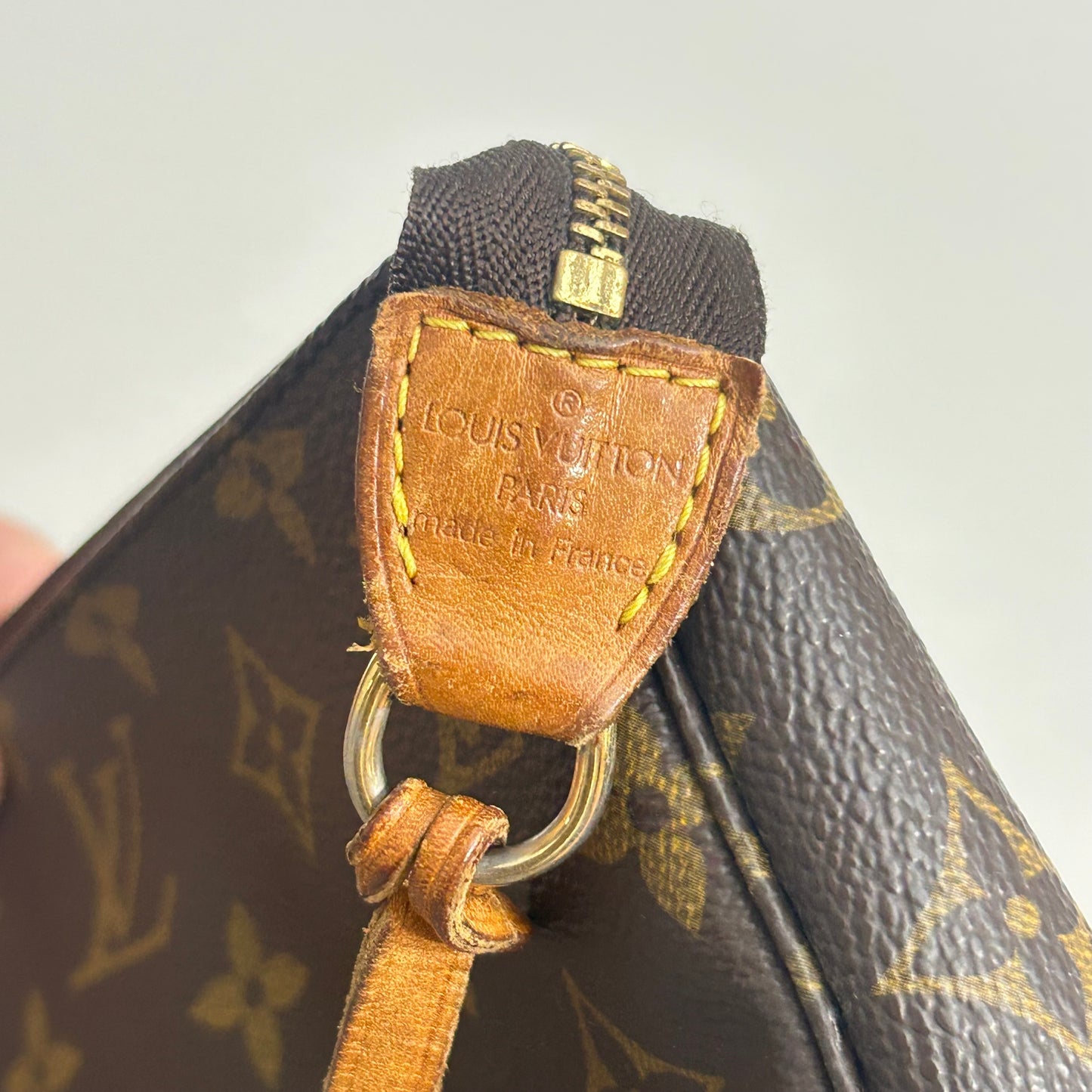 (1999) Louis Vuitton Pochette Accessoires