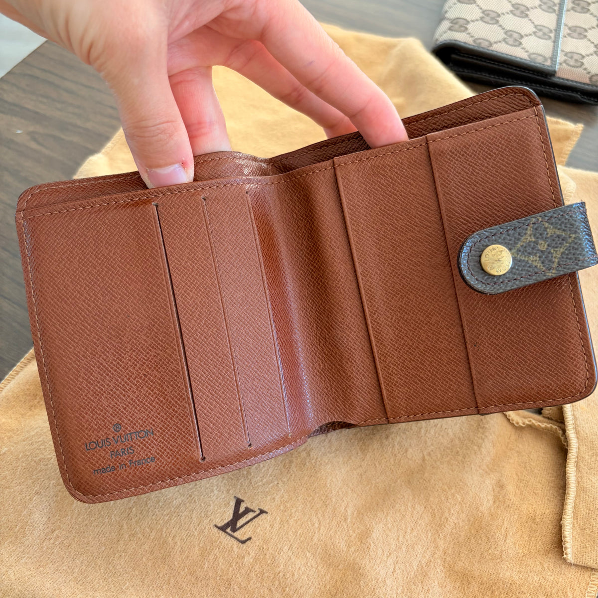 (2002) Louis Vuitton Portefeuille Compact