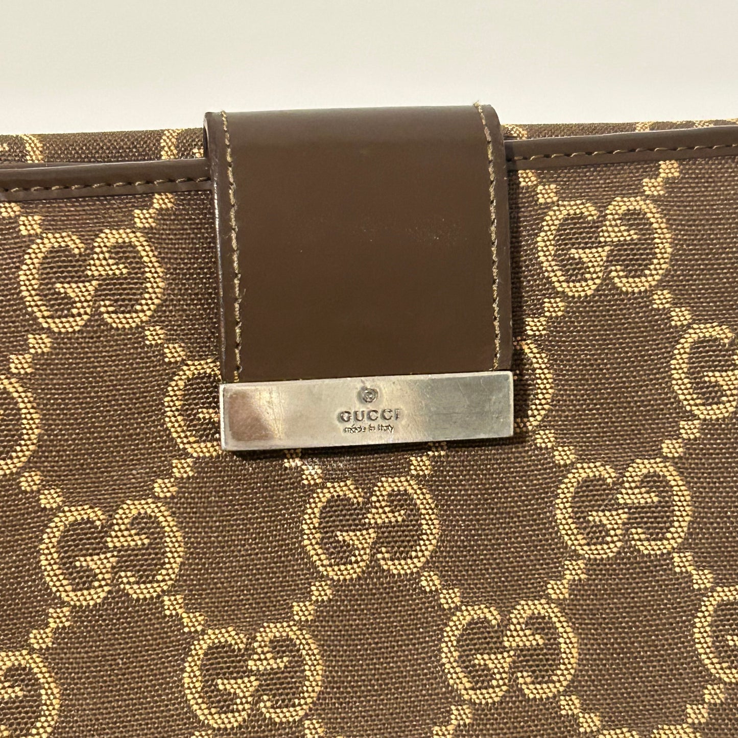 (2005) GUCCI Portefeuille GG supreme brun