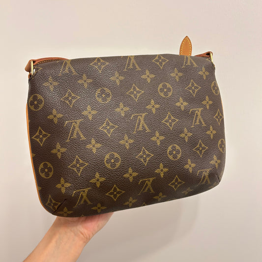 (2001) Louis Vuitton Musette Tango