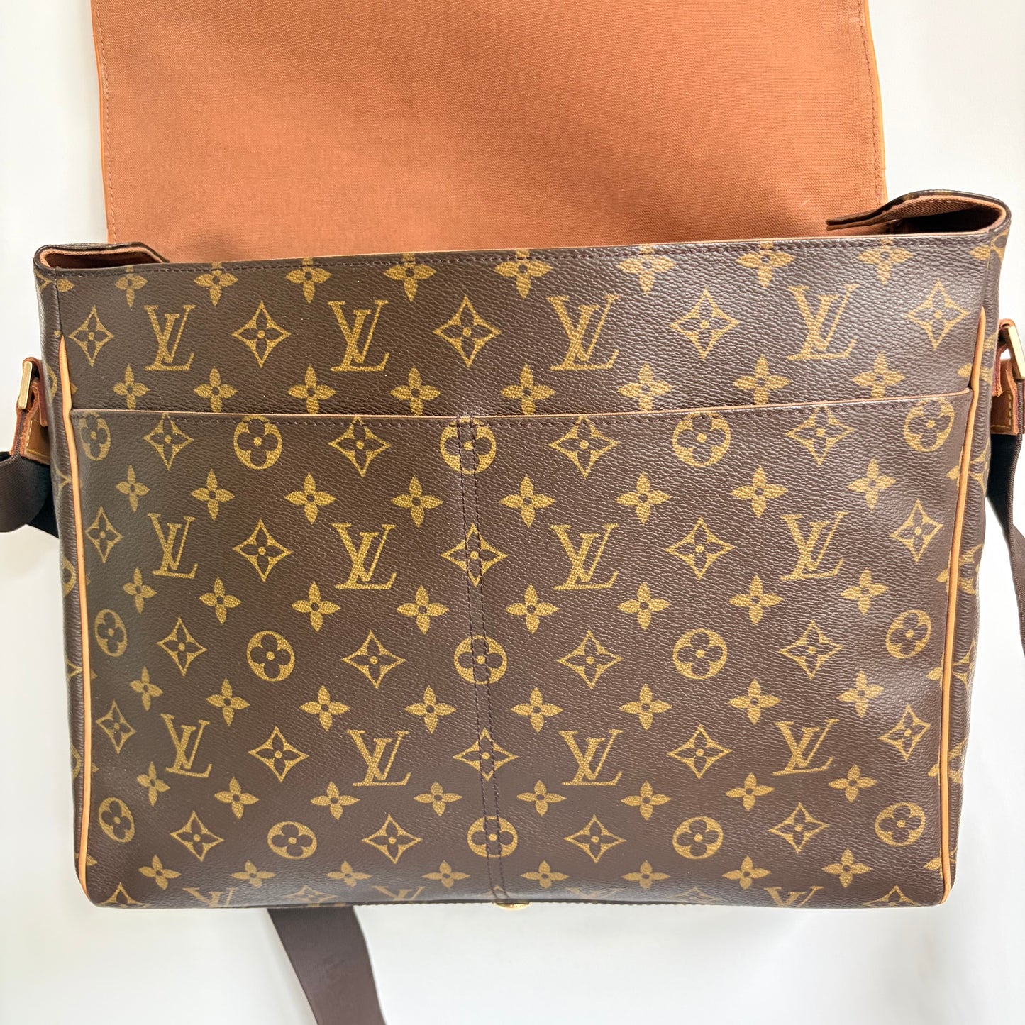 (2003) Louis Vuitton messenger bag