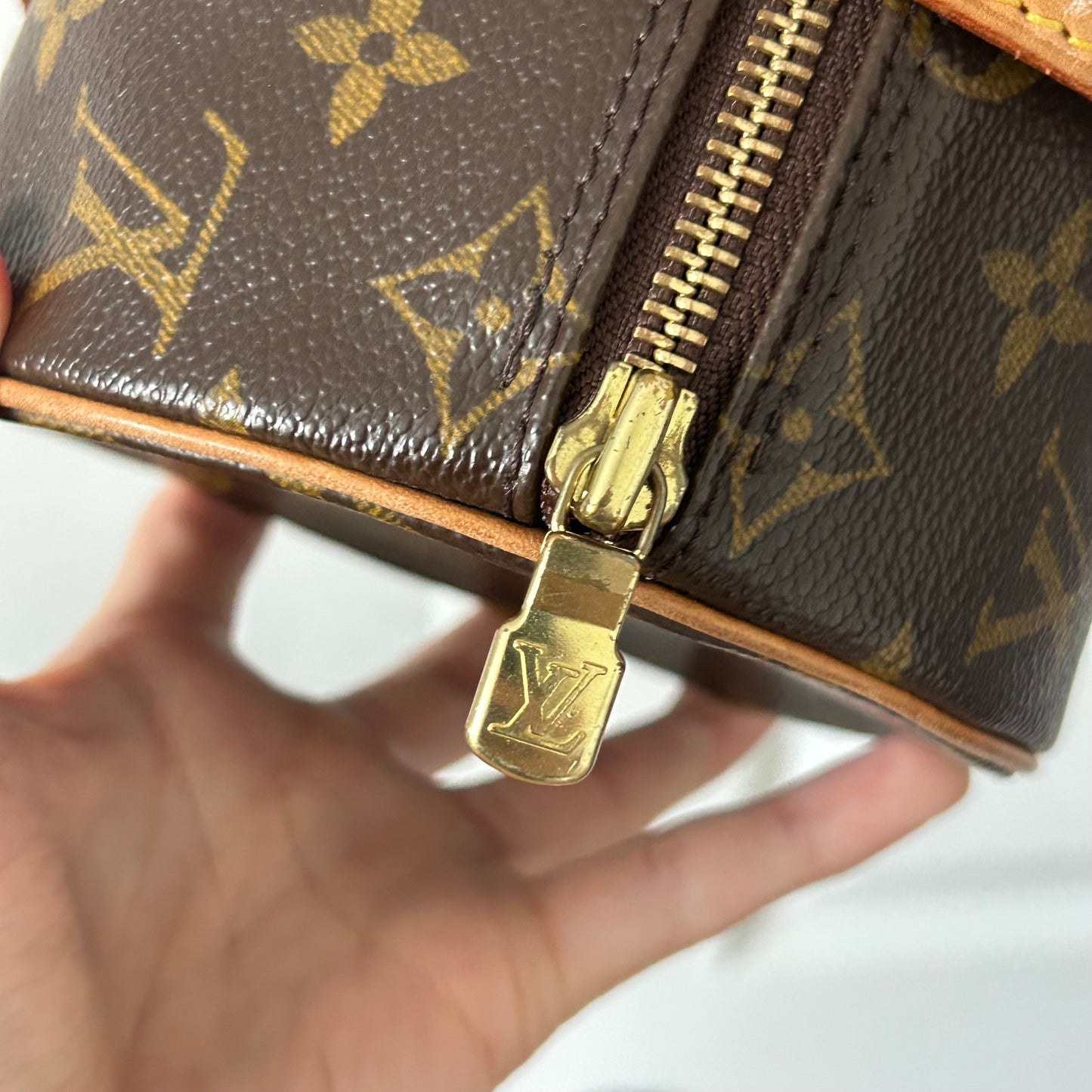 (2002) Louis Vuitton Papillon 26