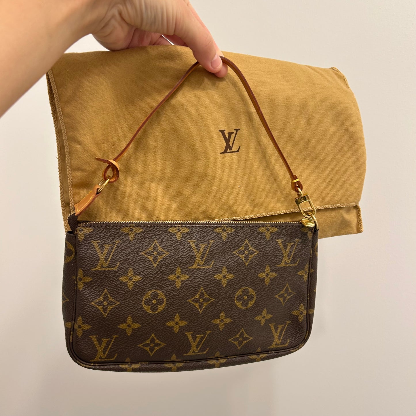 (2000) Louis Vuitton Pochette Accessoires