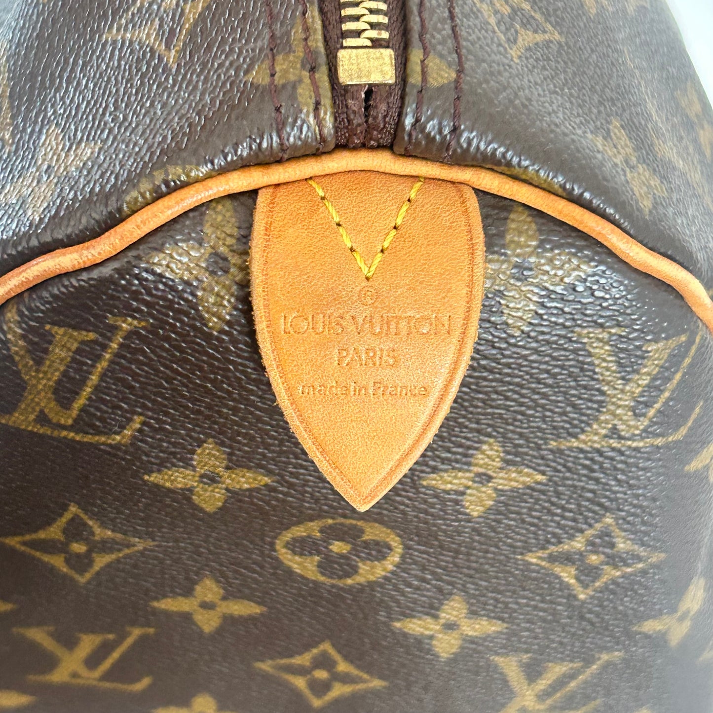 (2002) Louis Vuitton Speedy 30