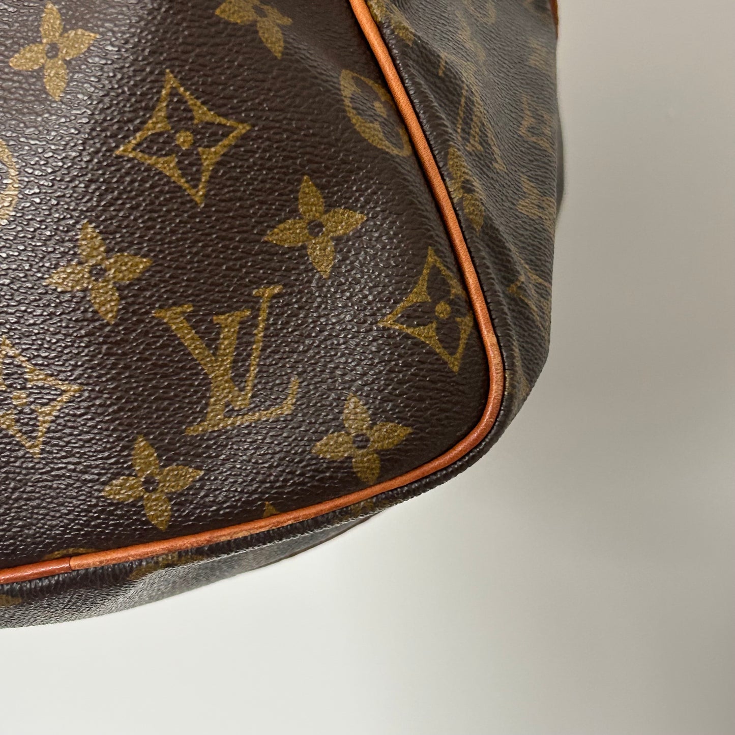 (1987) Louis Vuitton duffle bag