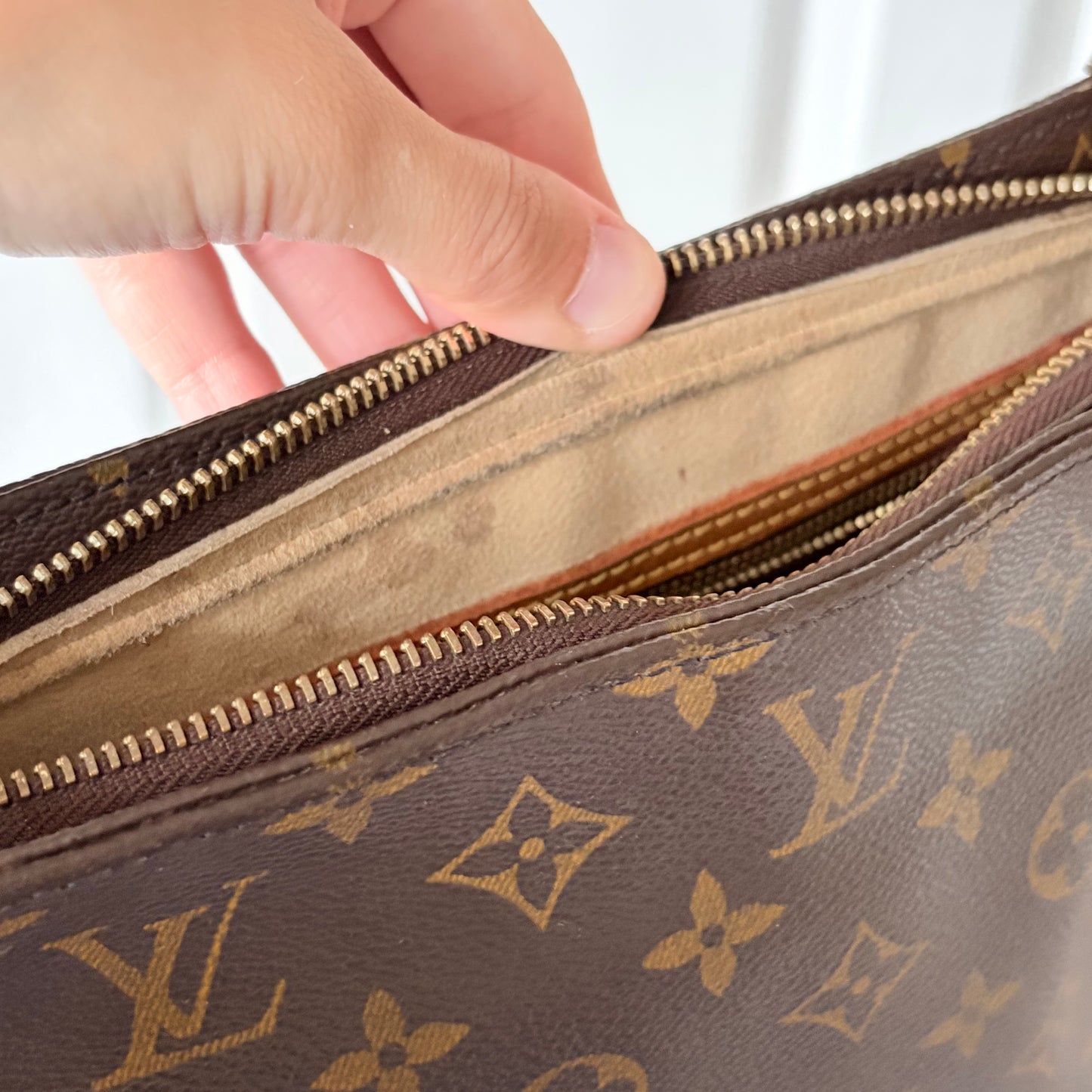 (2002) Louis Vuitton Looping MM