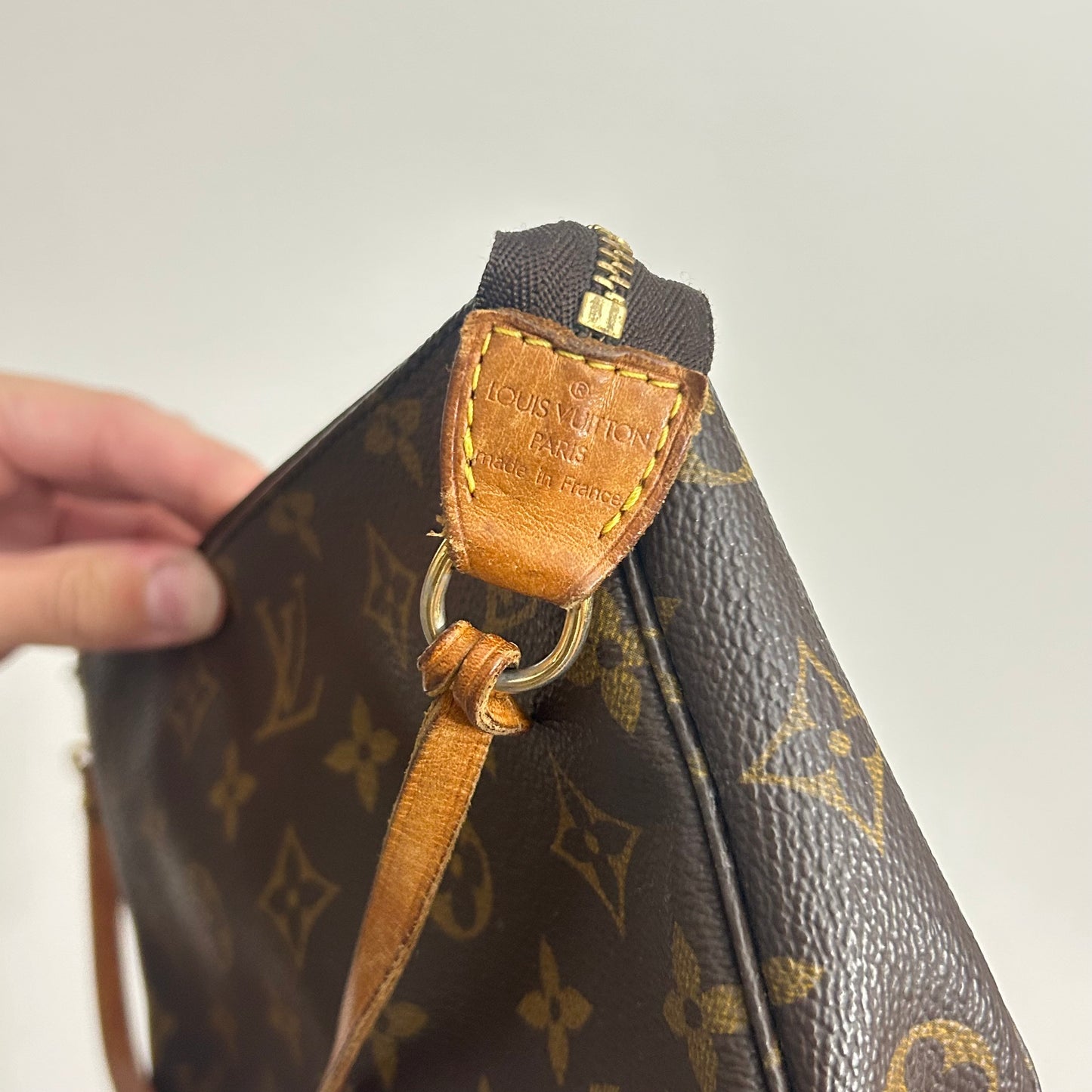 (1999) Louis Vuitton Pochette Accessoires